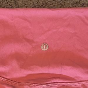 LULULEMON ALIGN™ HIGH-RISE PANT 25"
Pink Blossom
Size: 6